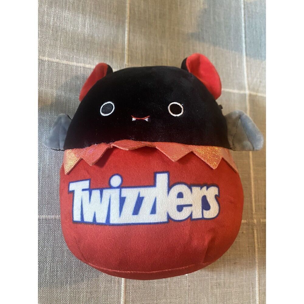 Squishmallow Lon the Red Twizzlers Bat 7" Hershey's Halloween Candy Costume